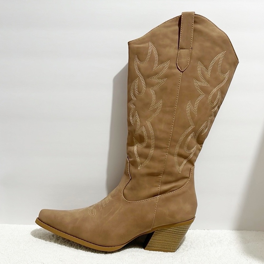 Tan Faux Suede Boots Full Zipper Closure Stacked Heel Western Rodeo Size 10